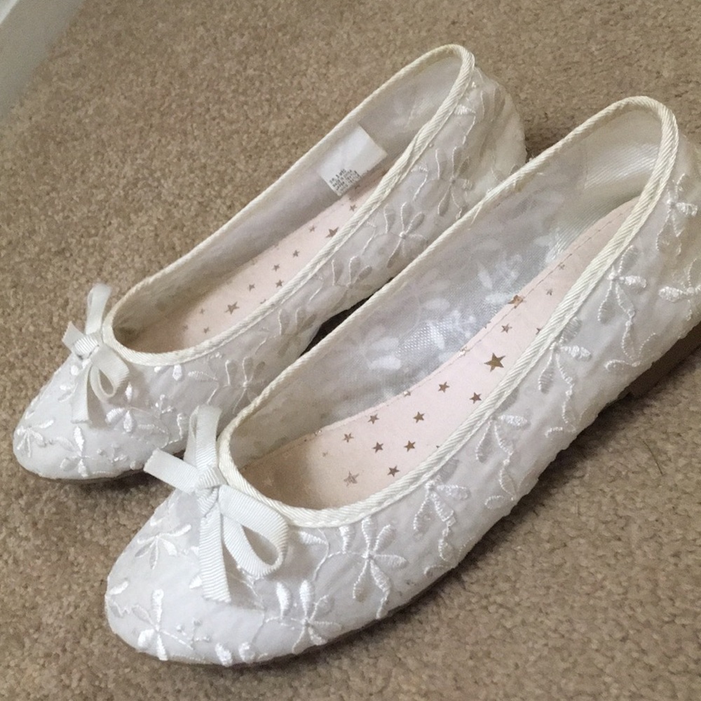White Designed Girls Dress Shoes
